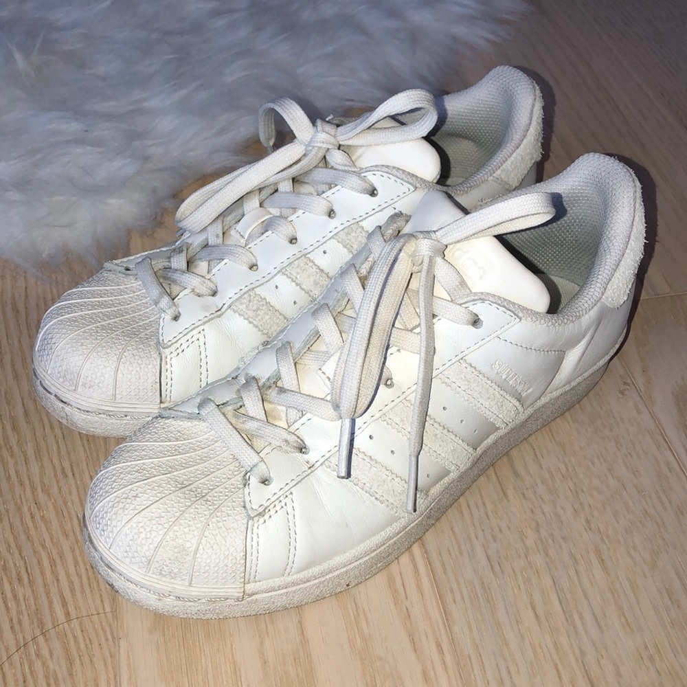Adidas superstar offwhite